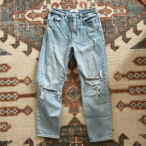 Distressed “mom” jeans size 26/2R